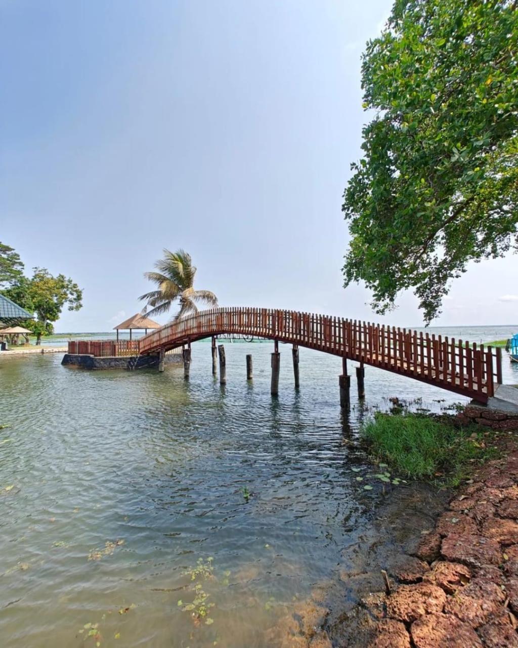 Water Scapes Hotel Kumarakom Kültér fotó