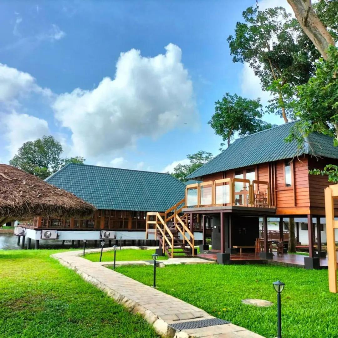 Water Scapes Hotel Kumarakom Kültér fotó