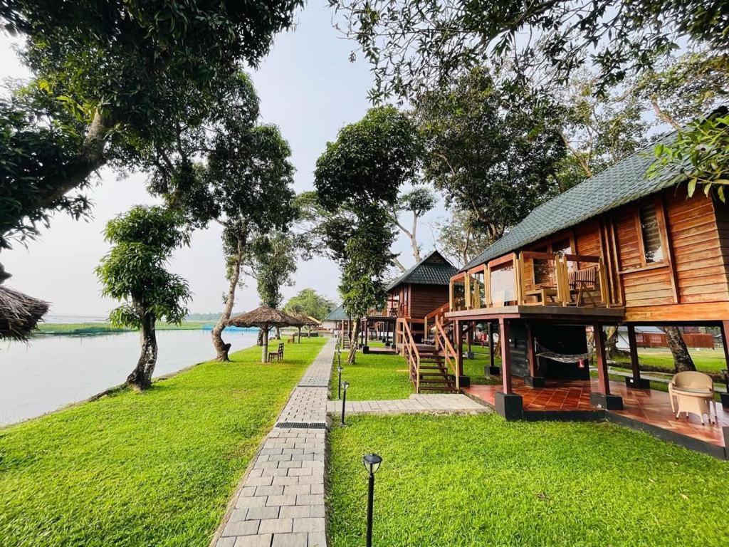 Water Scapes Hotel Kumarakom Kültér fotó